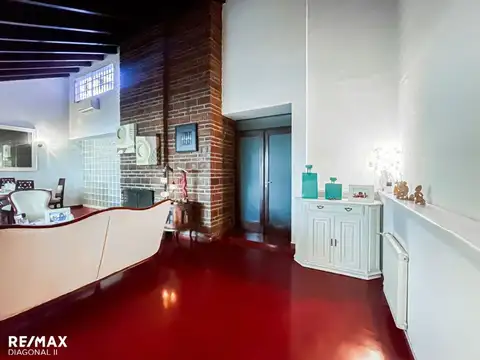 Casa 6 ambientes con 3 baños