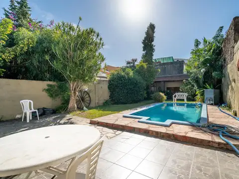 CASA EN VENTA EN MUNRO GRAN LOTE PROPIO
