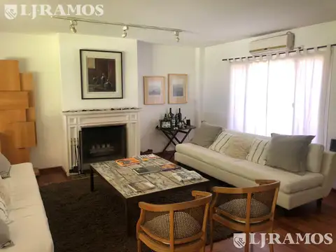 Casa 4 ambientes con 3 baños