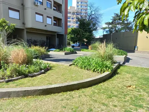 Departamento en Alquiler con 1 cocheras