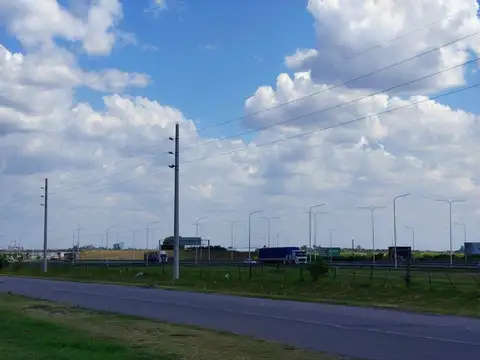 Lote Comercial en Venta.  Puerto Gral San Martín