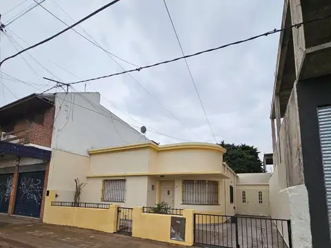 80 y 121 - Casa de 3 dormitorios - Fondo y Gge varios -