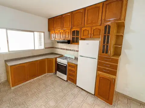 Depto Tipo Casa en Alquiler de 4 ambientes
