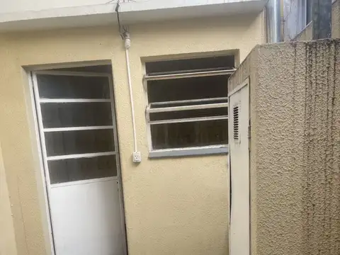 Venta de PH 3  Ambientes con PATIO, en Caseros.