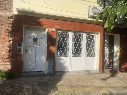 Venta de PH 3  Ambientes con PATIO, en Caseros.