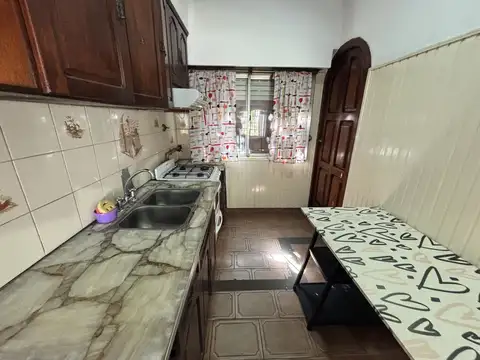 Casa 7 ambientes con 4 baños