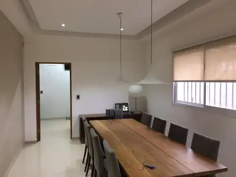 Casa en Venta en Marcos Paz, USD 280.000