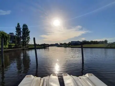 OPORTUNIDAD Venta de lote al RIO en EL CAZAL