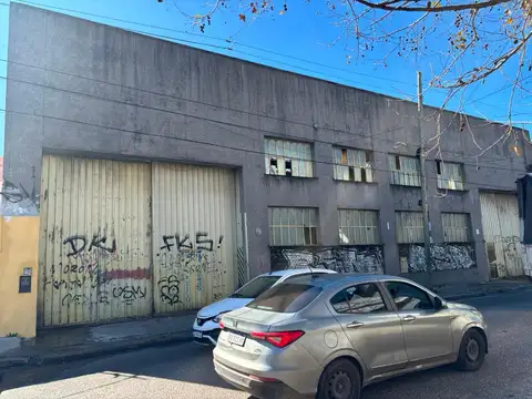 Galpon en Venta en Haedo, USD 400.000