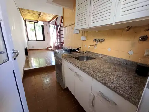 Depto Tipo Casa 2 ambientes con 1 baño