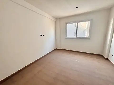 DEPTO 4 AMB NUEVO-BALCON-PARRILLA-125 M2-LANUS O.