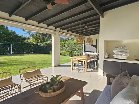 Casa en Venta en Santa Barbara, USD 745.000