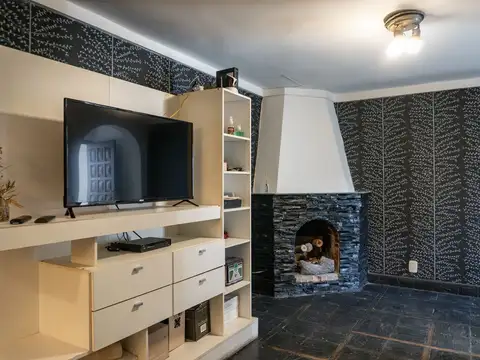 Depto Tipo Casa 5 ambientes con 2 baños