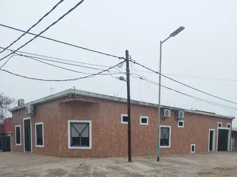 CASA EN VENTA + DEPARTAMENTO.