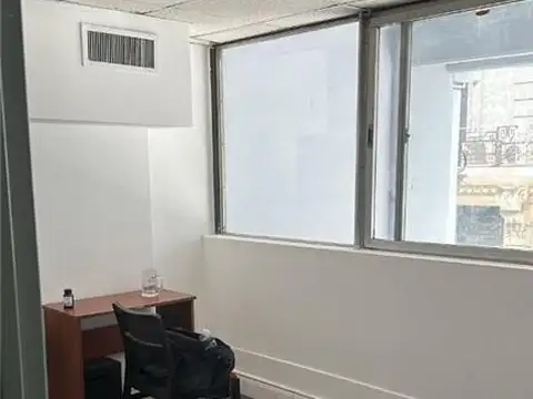 LOCAL EN VENTA  Y OFINA EN 1° PISO c/ COCHERA CENTRO/ MICROCEMTRO