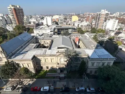 Departamento 4 ambientes c/ Balcón al frente y Garage