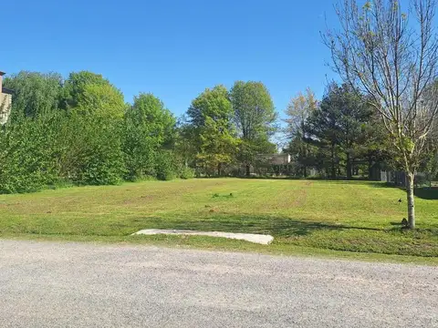 RBS. DIVINO LOTE INTERNO/ESQUINA, EN BARRIO HARÁS DEL SOL, P