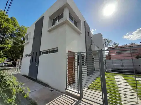 Depto Tipo Casa 3 ambientes con 1 baño