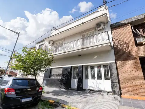 Casa en alquiler – barrio candioti sur.