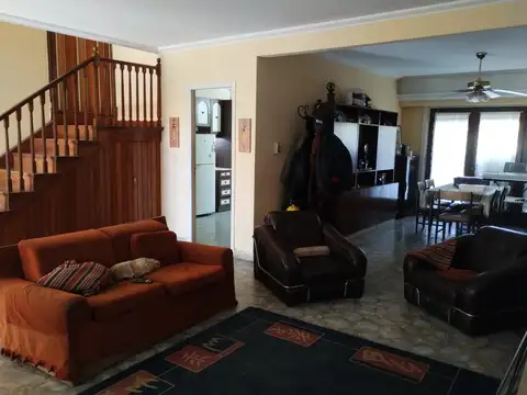 Casa en Venta en Olivos Roche, USD 385.000