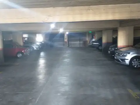 Cochera en Venta Cubierta