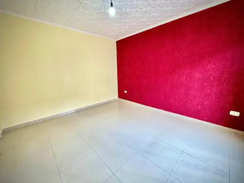 Casa 6 ambientes con 2 baños