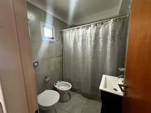 Departamento en Alquiler con 1 cocheras