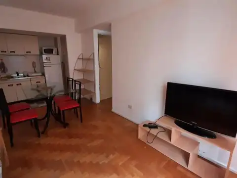 Santa Fe 2600, Piso 8