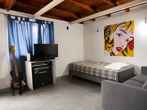 Depto Tipo Casa en Alquiler de 1 dormitorio
