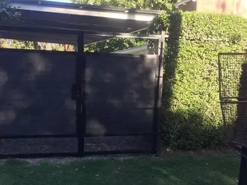 Casa en Venta en Barrio Parque Leloir, USD 235.000