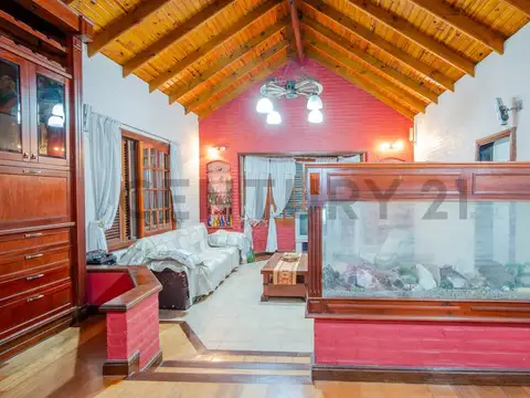 Casa en Venta con 1 cochera