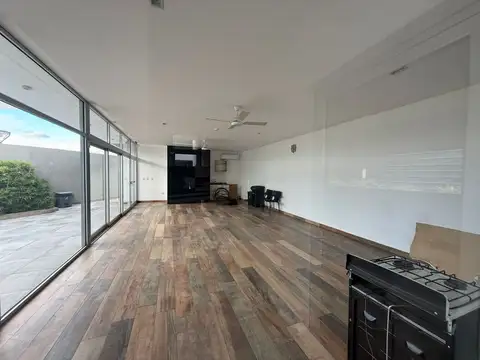 Departamento 6 ambientes con 2 baños