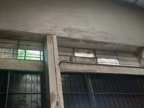 Local en Alquiler Via Púb.