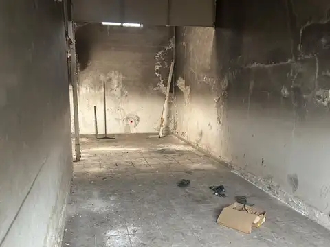 Casa a refaccionar a la venta