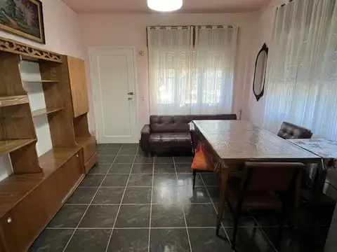 Depto Tipo Casa 6 ambientes con 3 baños