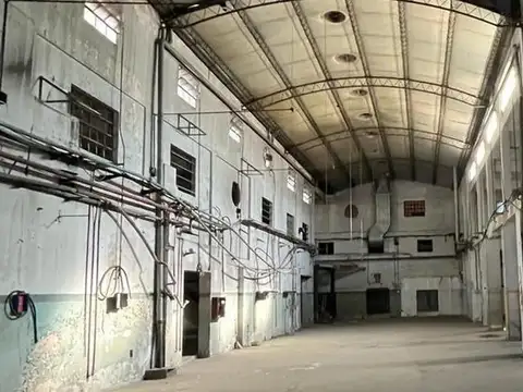 Galpon en Venta en Lanus, USD 156.000