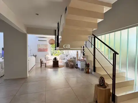 Casa en Venta de 4 dormitorios