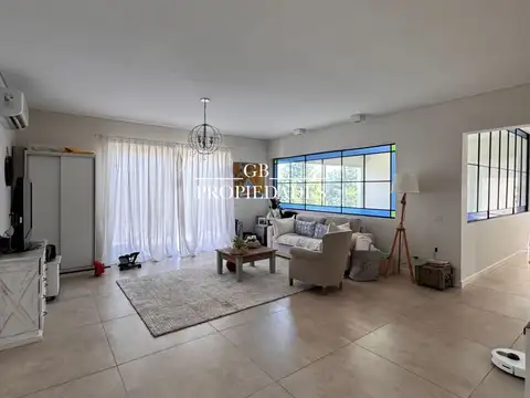 Casa en Venta en Ayres Plaza, USD 438.000