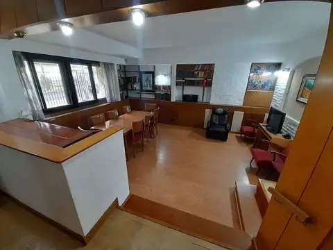 Casa en Venta en Castelar, USD 280.000