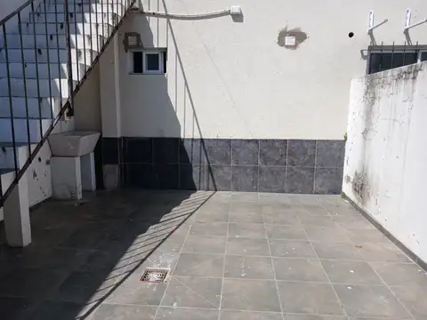 Alquiler Torcuato ph fondo planta alta