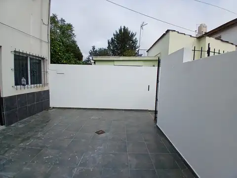 Depto Tipo Casa en Alquiler de 2 ambientes