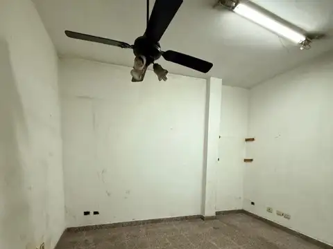 Galpon en Alquiler en Crucesita, $ 2.000.000