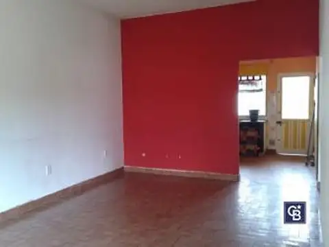 Casa en Venta con 4 cocheras