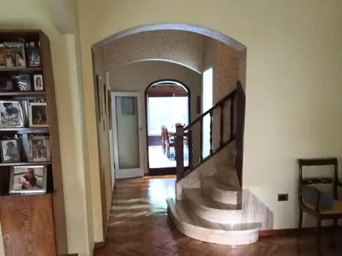 Importante casa en el barrio de Flores