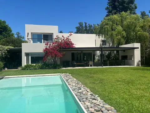 Casa en Alquiler en La Laguna, USD 6.200