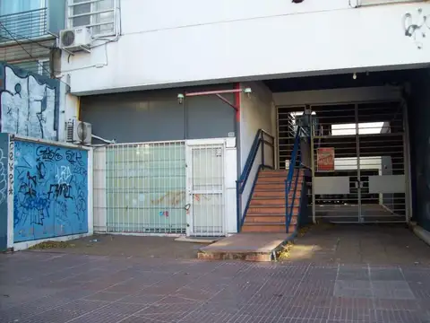 Local comercial en excelente estado - Apto todo destino