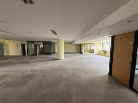 Oficina en Venta con 1 cochera