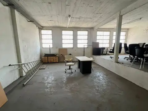 Galpon en Venta 65,35  mts Fondo