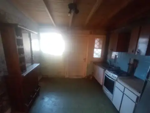 Casa 3 ambientes con 1 baño