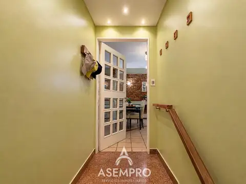 Casa en Venta con 3 cocheras